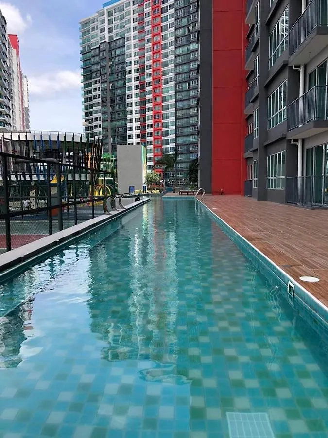 Apartment Rantissi Homestay The Zizz Damansara North Petaling Jaya